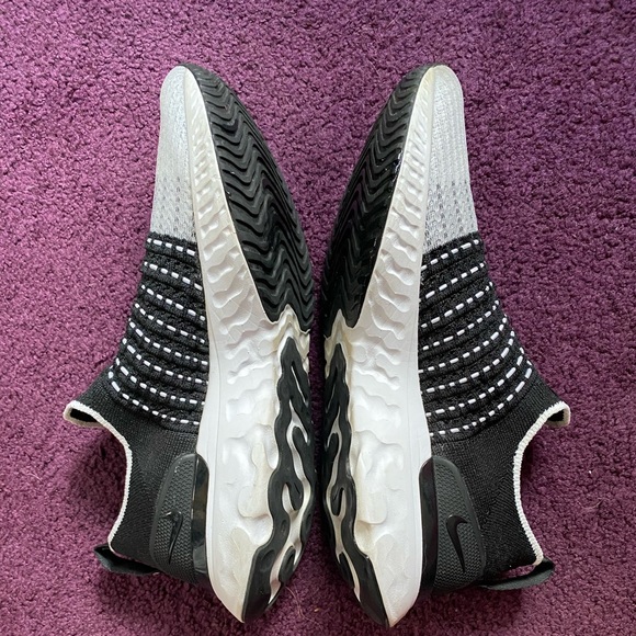 Mens size 8 road runner Nike flyknit 2 - Picture 8 of 8